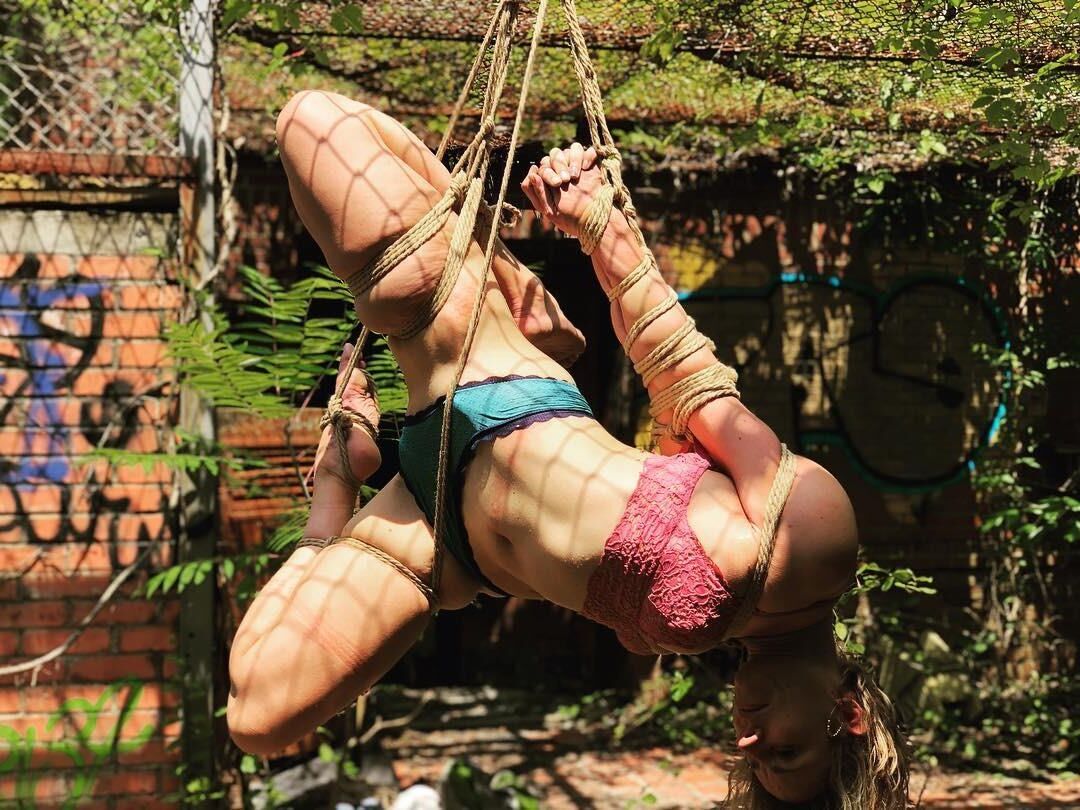 emilian kinbaku