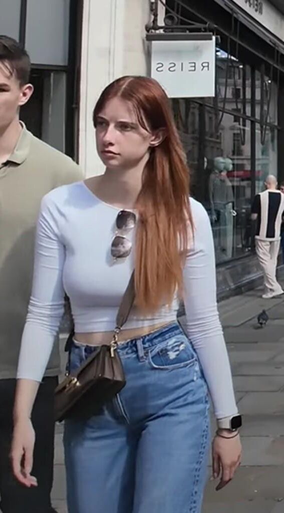 Candid world red hair, big Tits!