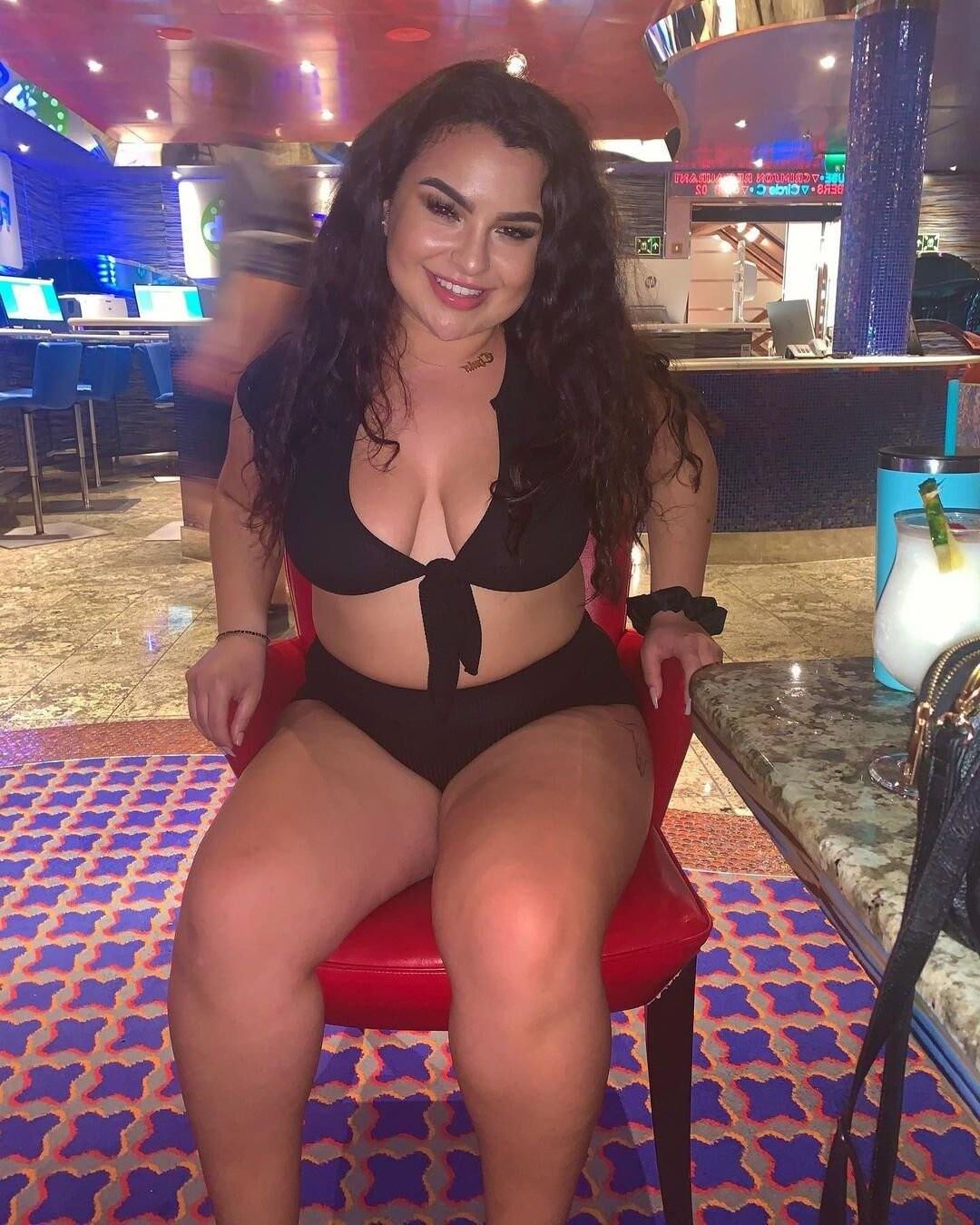 Chubby Latina Jerkmeat Destinee