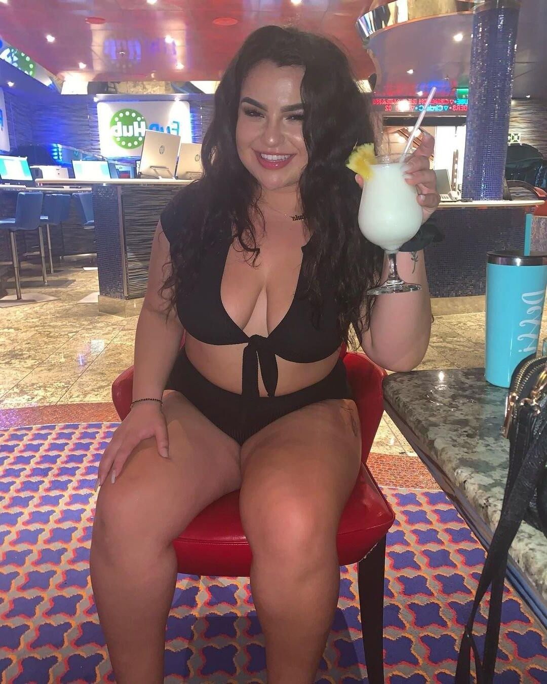 Chubby Latina Jerkmeat Destinee