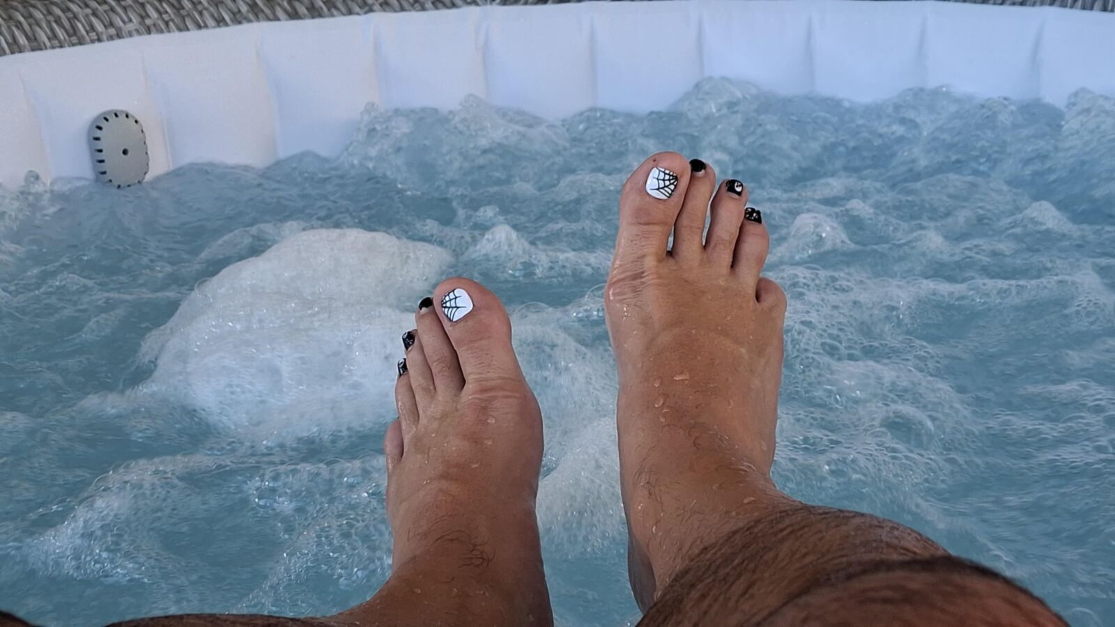 Hot wet hot tub feet and soles