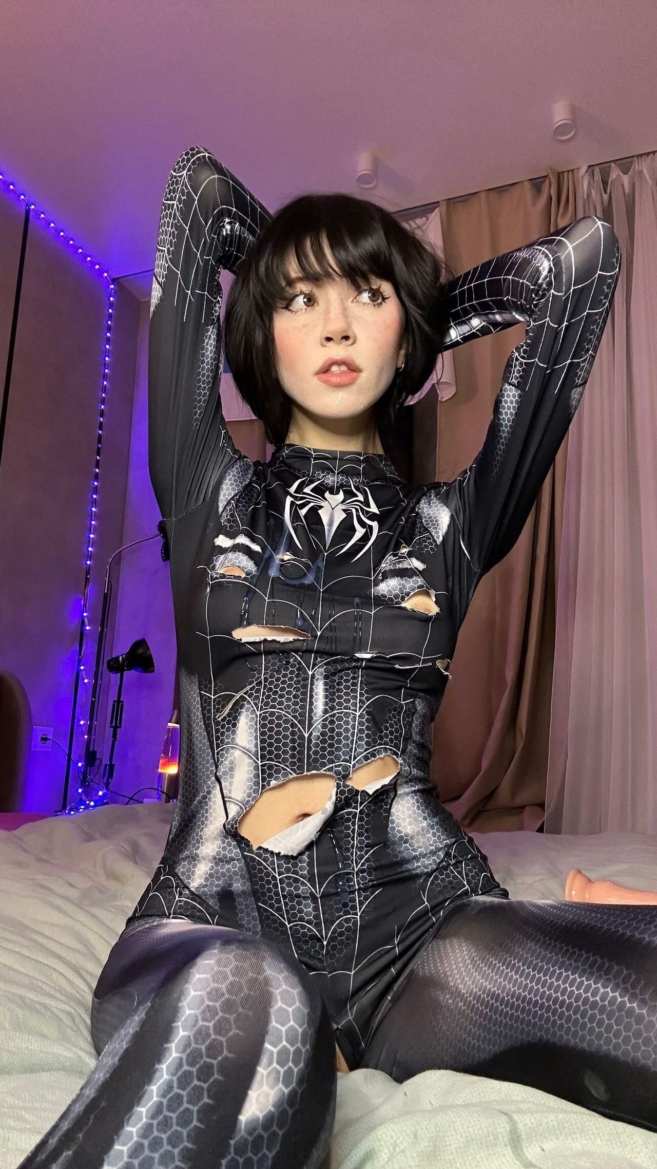 YourSmallDoll Venom