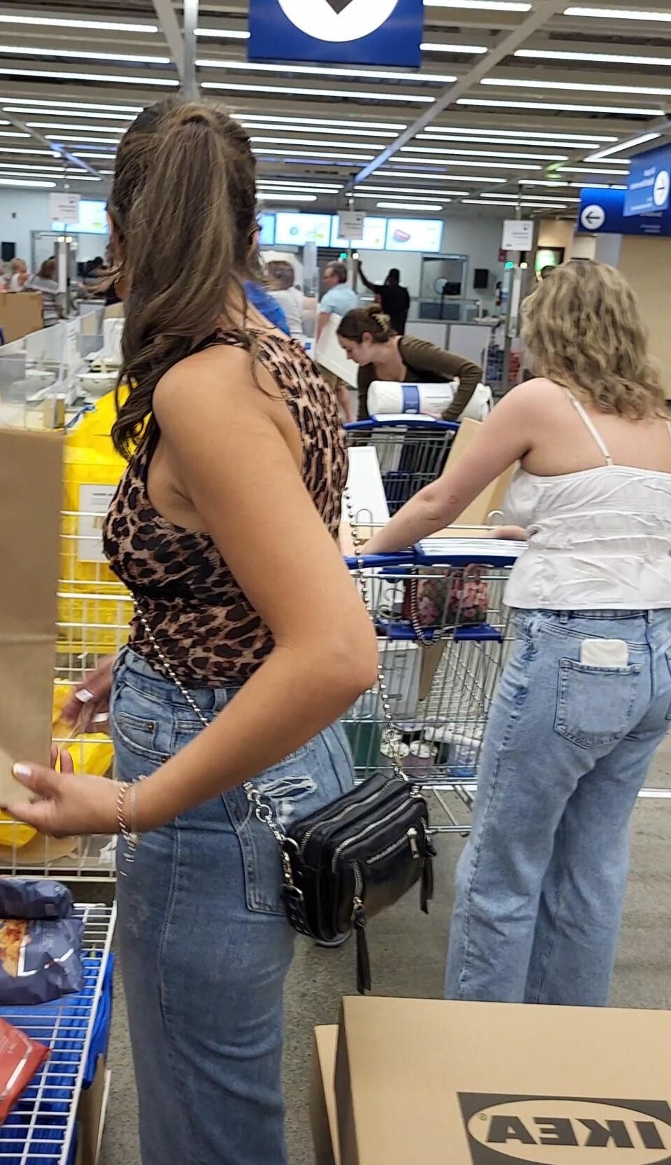 Candid Pawgs Tight Jeans and Pants