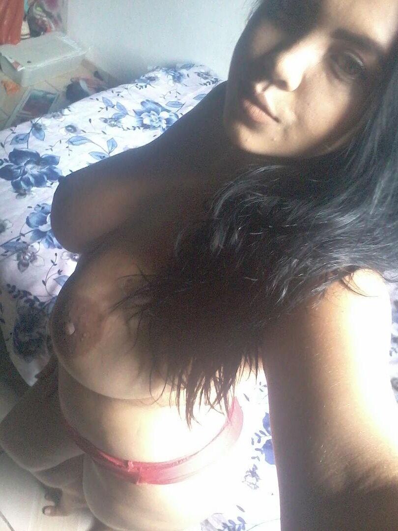 Busty latin amateur showing off