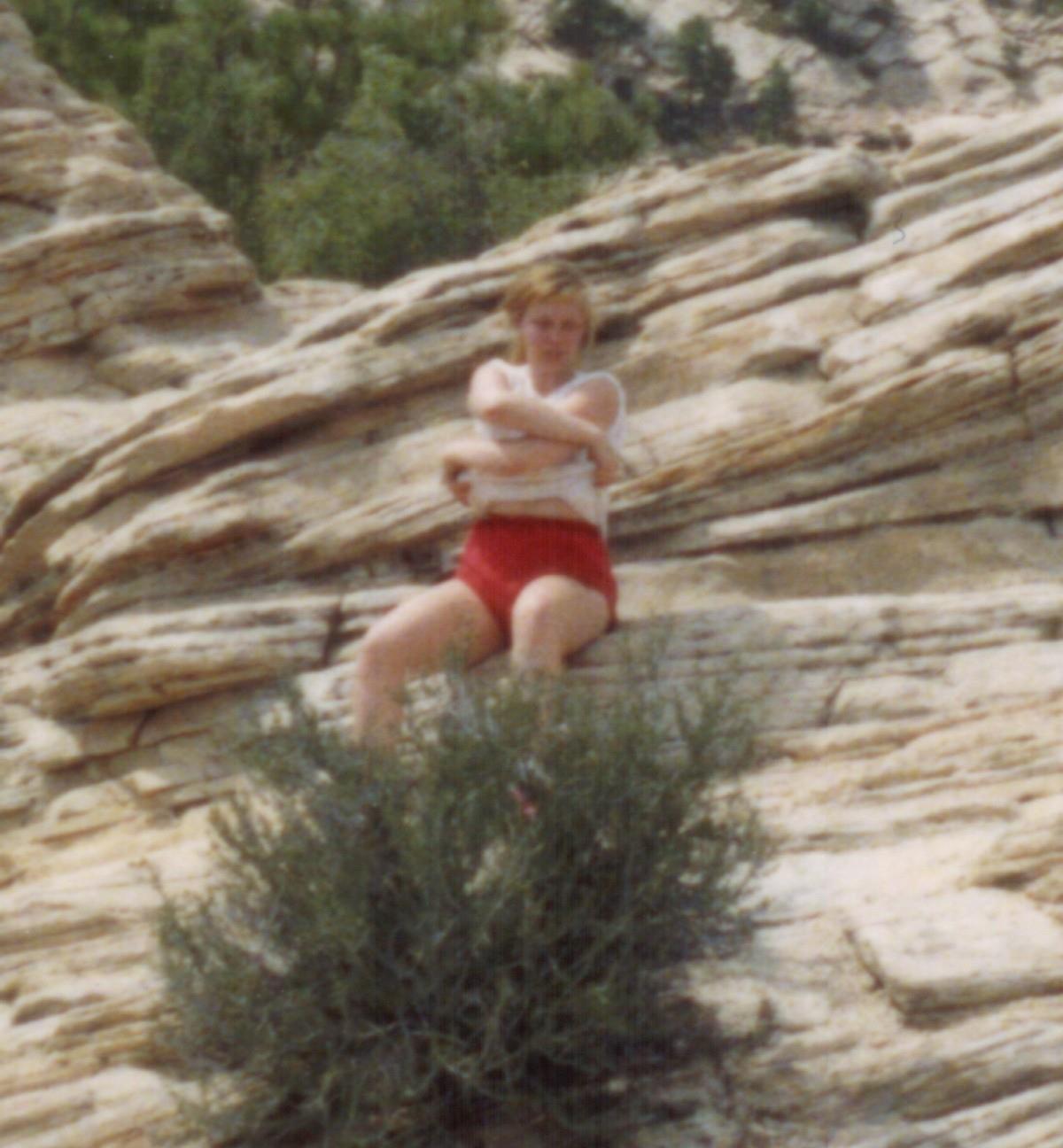 Kentrina se desnuda en el Parque Nacional Zion Angels Landing