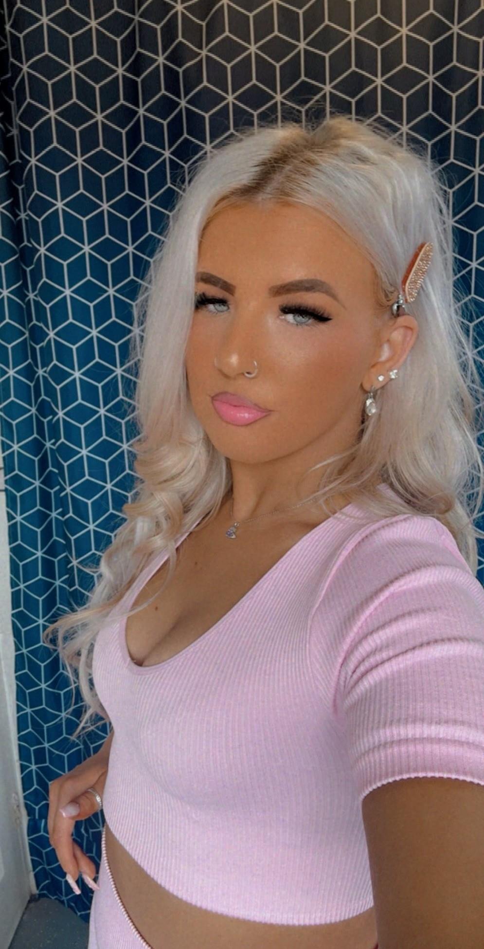 Chav adolescente bimbo escoria barbie muñeca urfavoriteblond