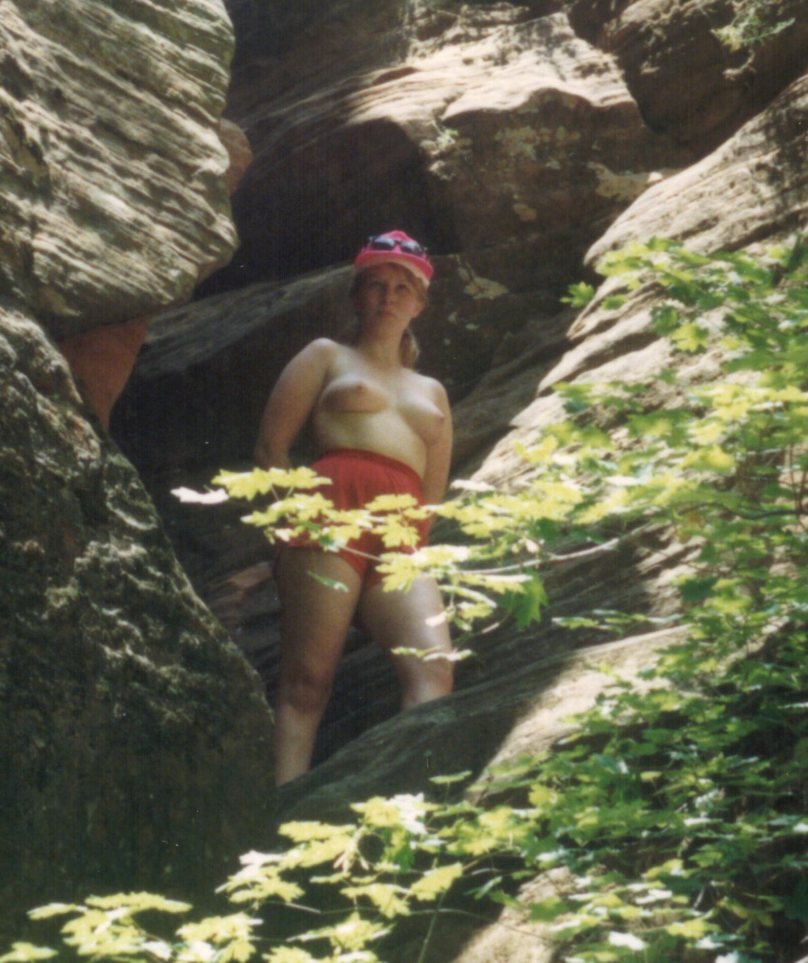 Kentrina se desnuda en el Parque Nacional Zion Angels Landing