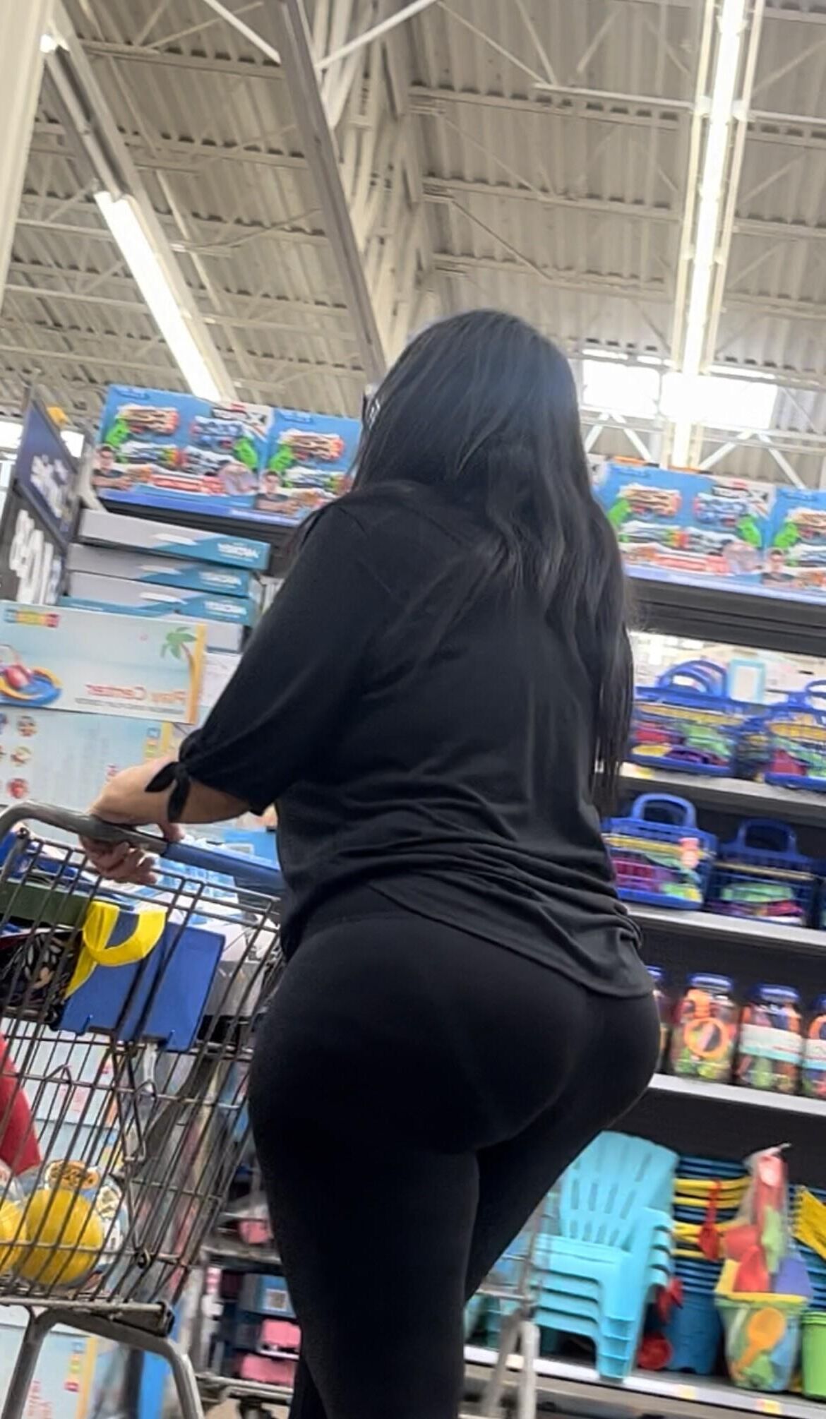 Thickest Gilf Ass I've Ever Captured 