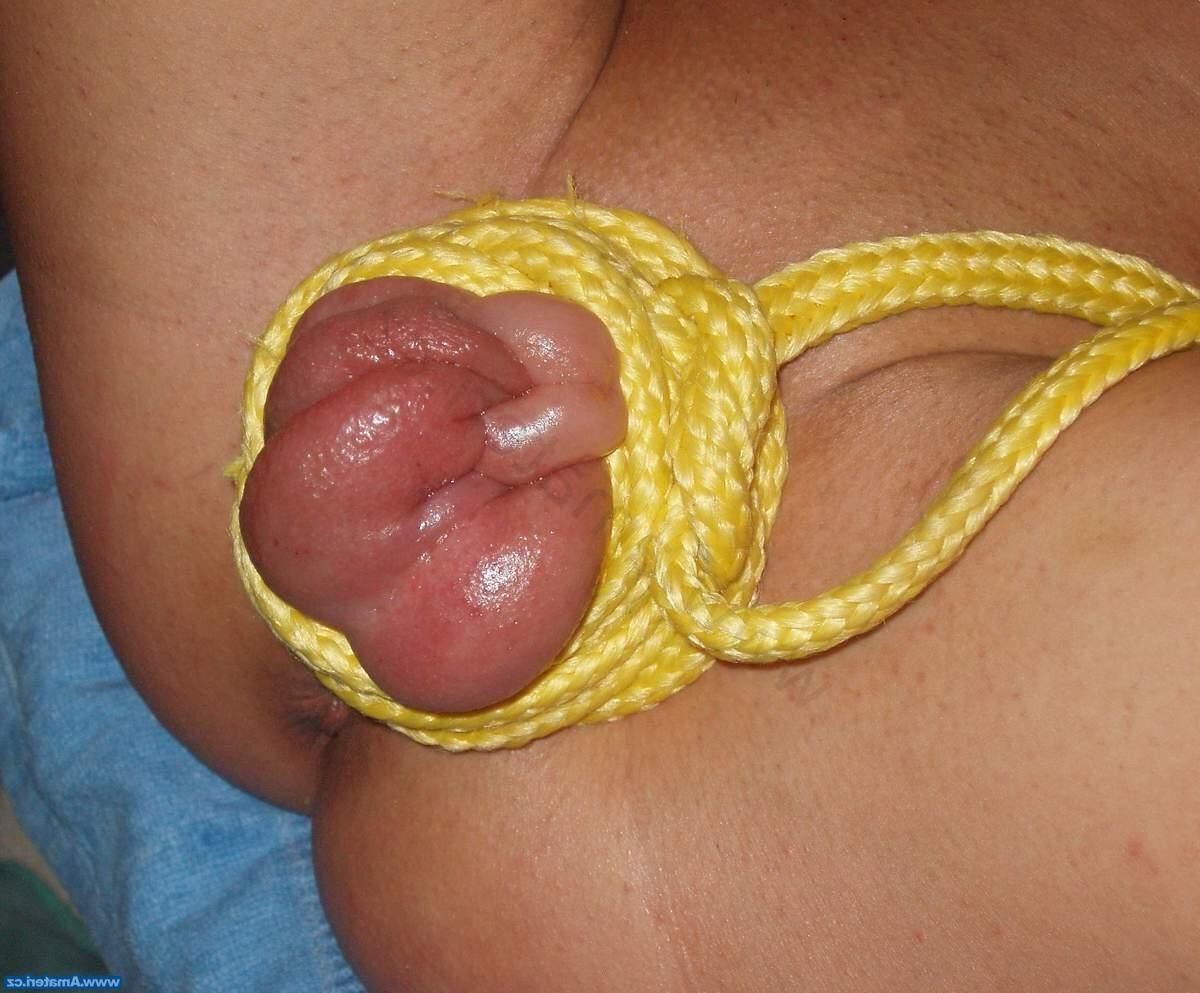 tied pussy lips