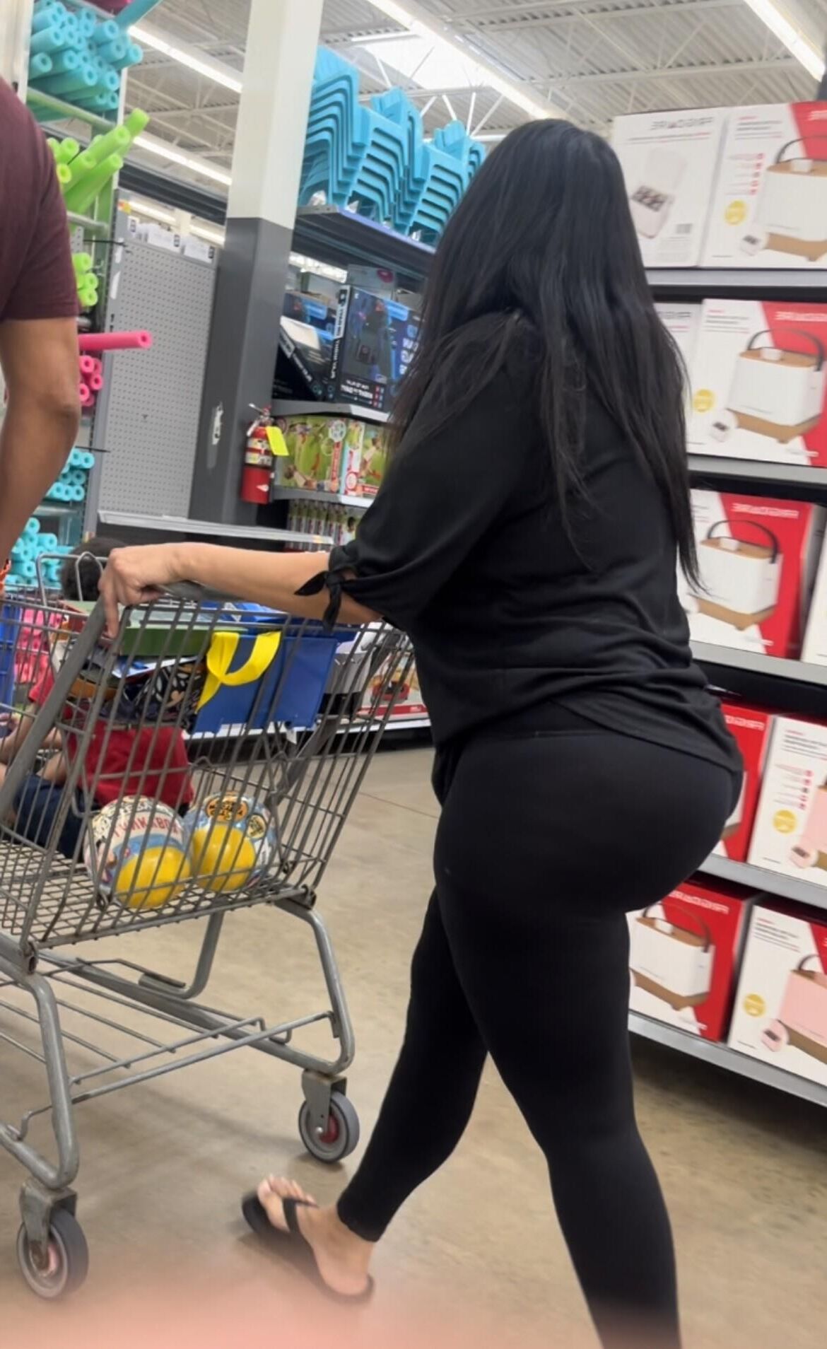 Thickest Gilf Ass I've Ever Captured 