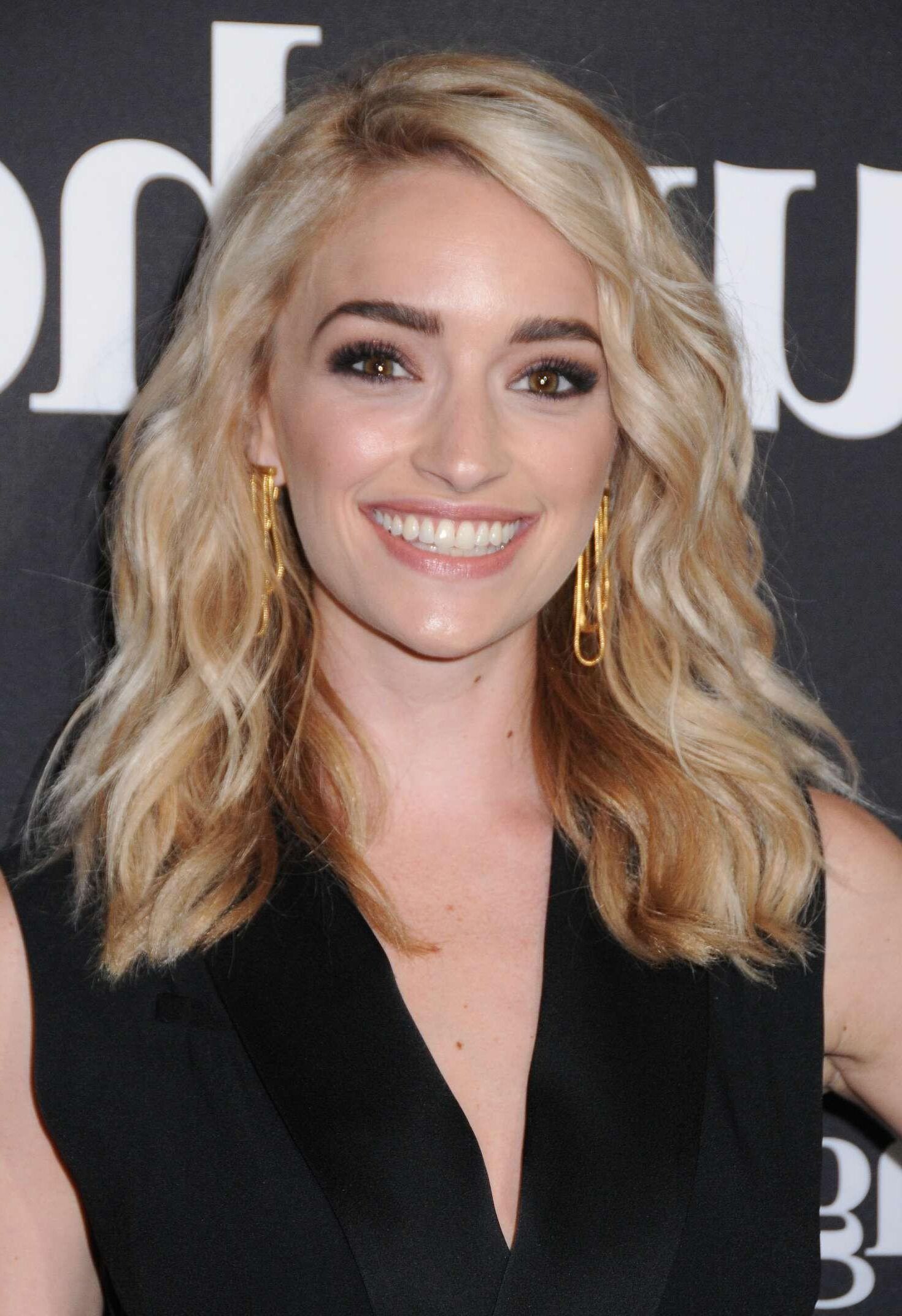 Brianne Howey 