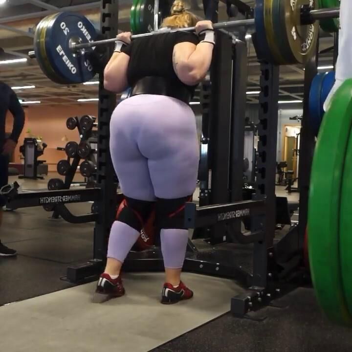 More Thicc Muscle Girls