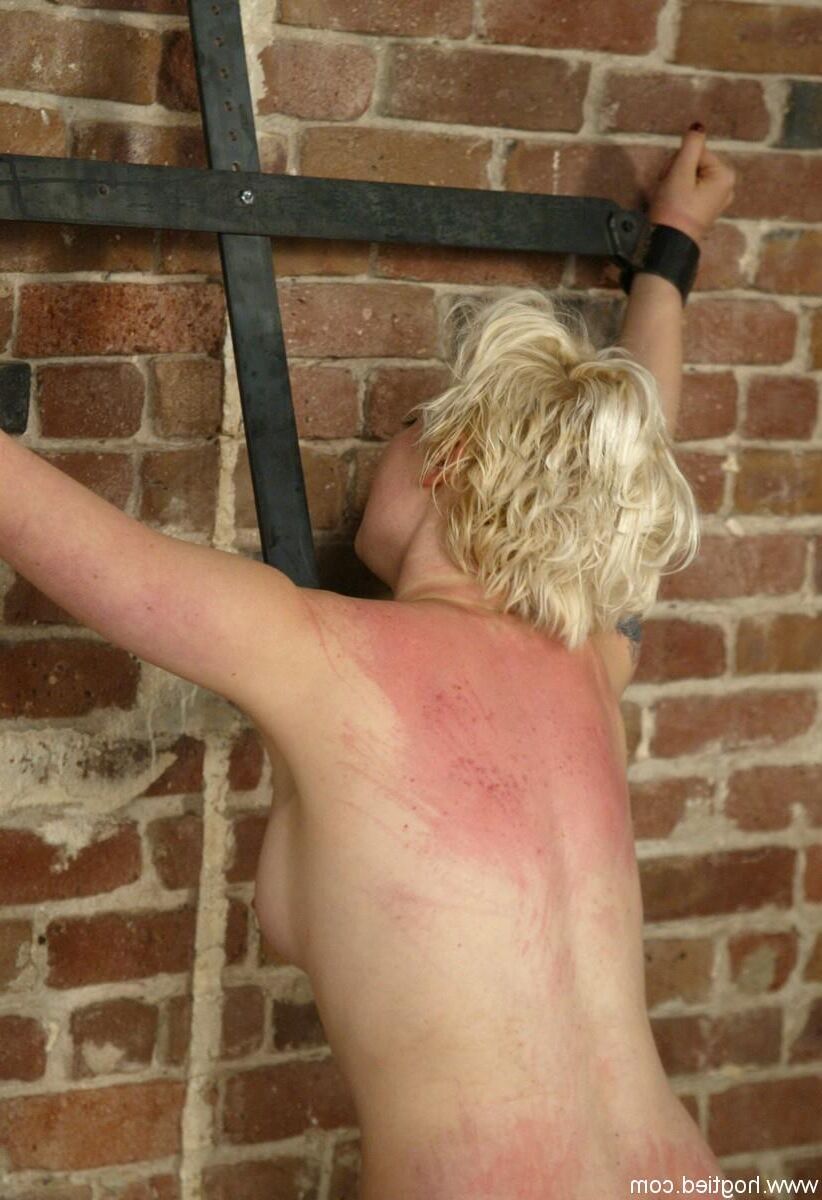 Lorelei Lee's back flogging