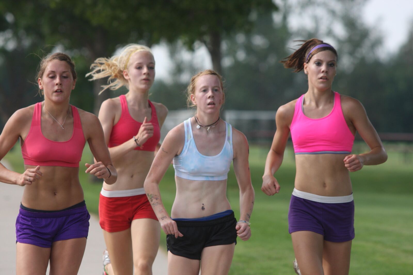 Sports bra pokies 