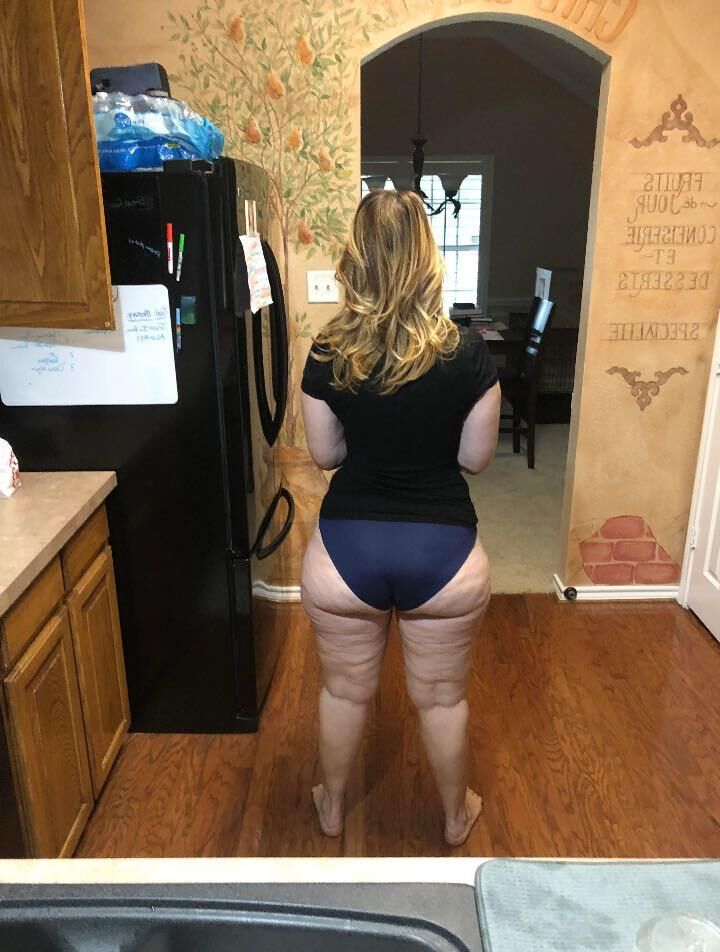 GilfPawg would love to bury my face in that ass 