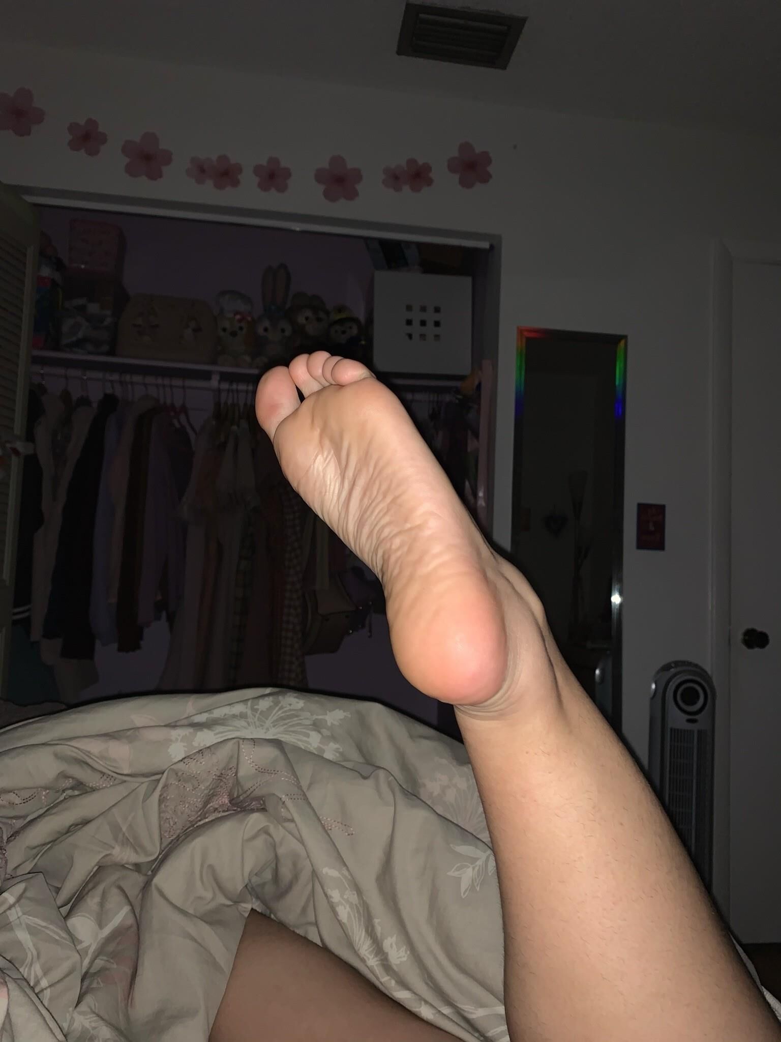 Gaby the Latina Foot slut