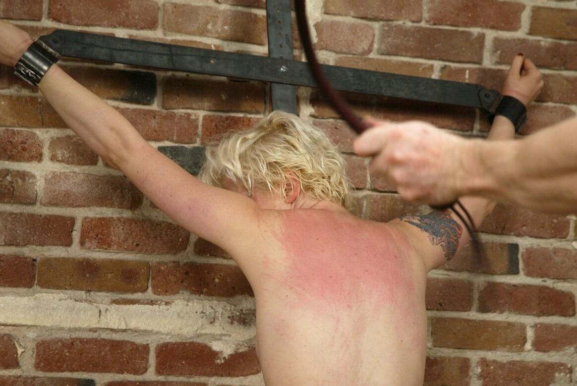 Lorelei Lee's back flogging