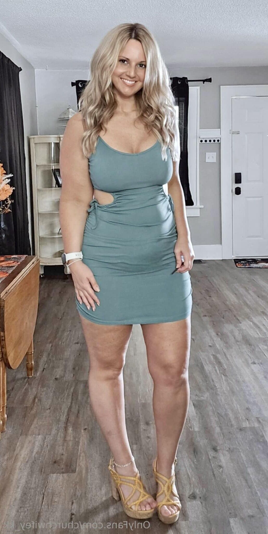 Thick Blonde 