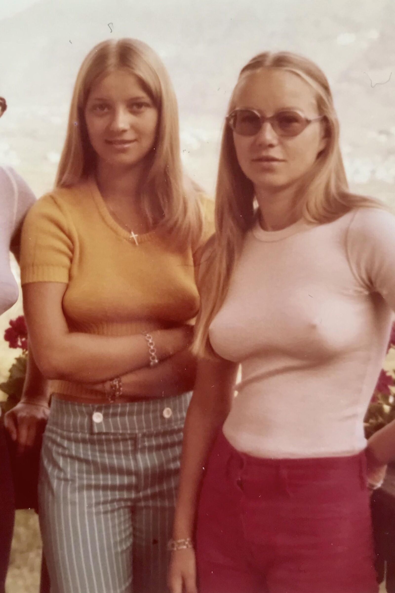 Hot babes in glasses braless and pokies