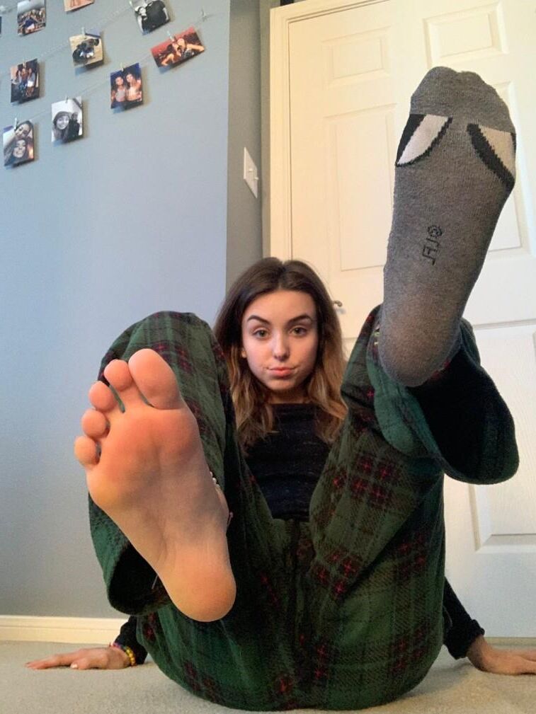 girls in black socks 