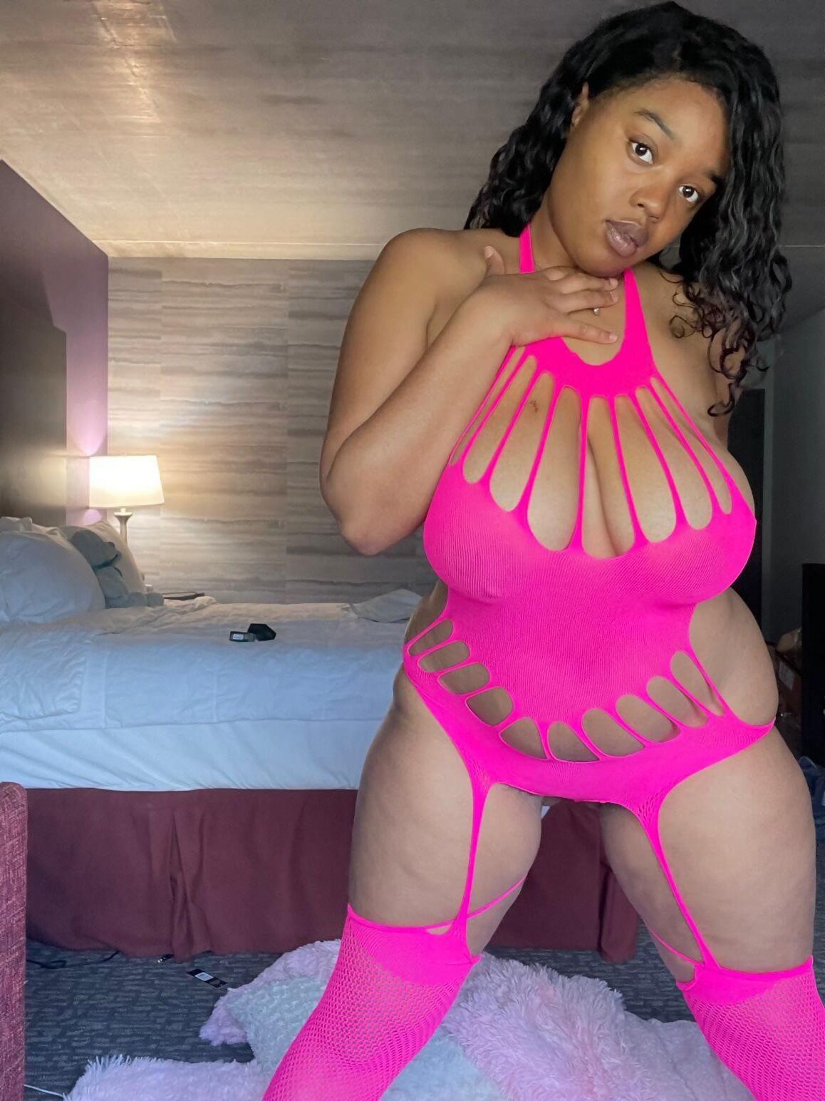 Curvy Ebony Floe With Beautiful Saggy Tits