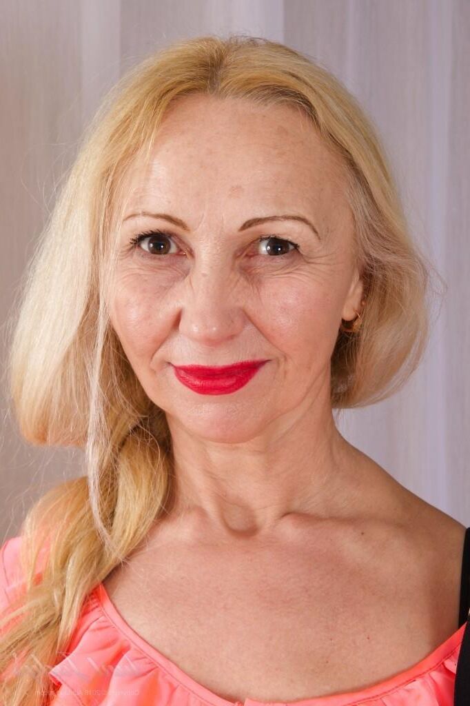 Mature Ukrainian blonde Svetlana from Kryvyy Rog