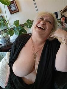 Susan Jahre alt BBW Oma