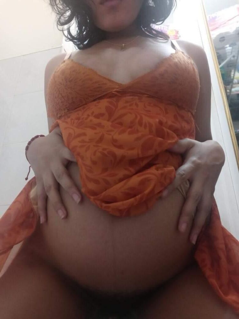 Pregnant latina