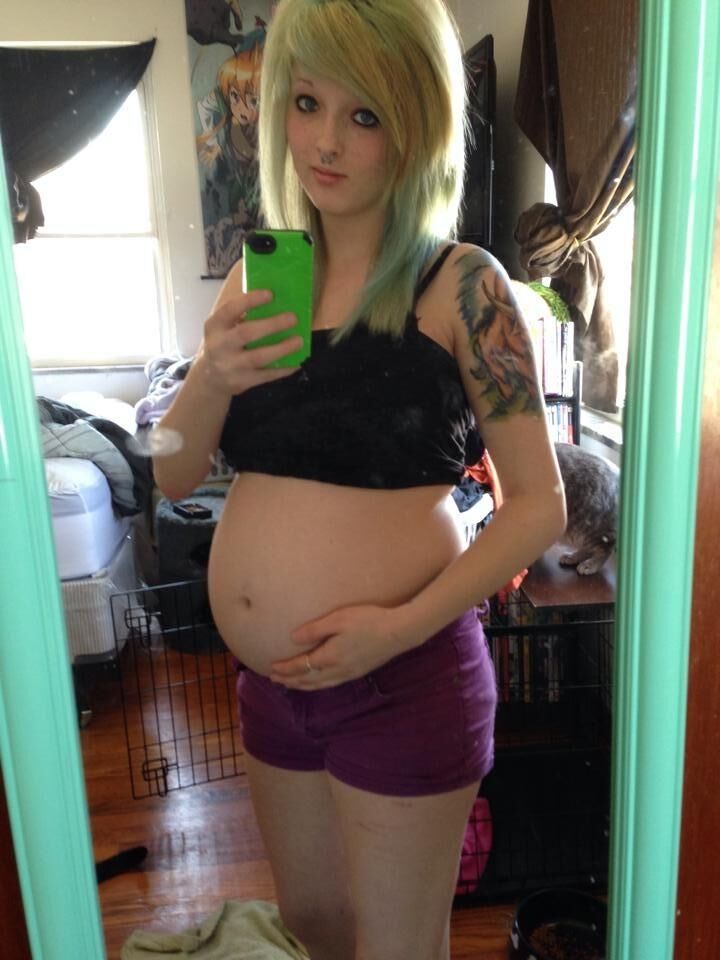 Selfies de garota punk preggo