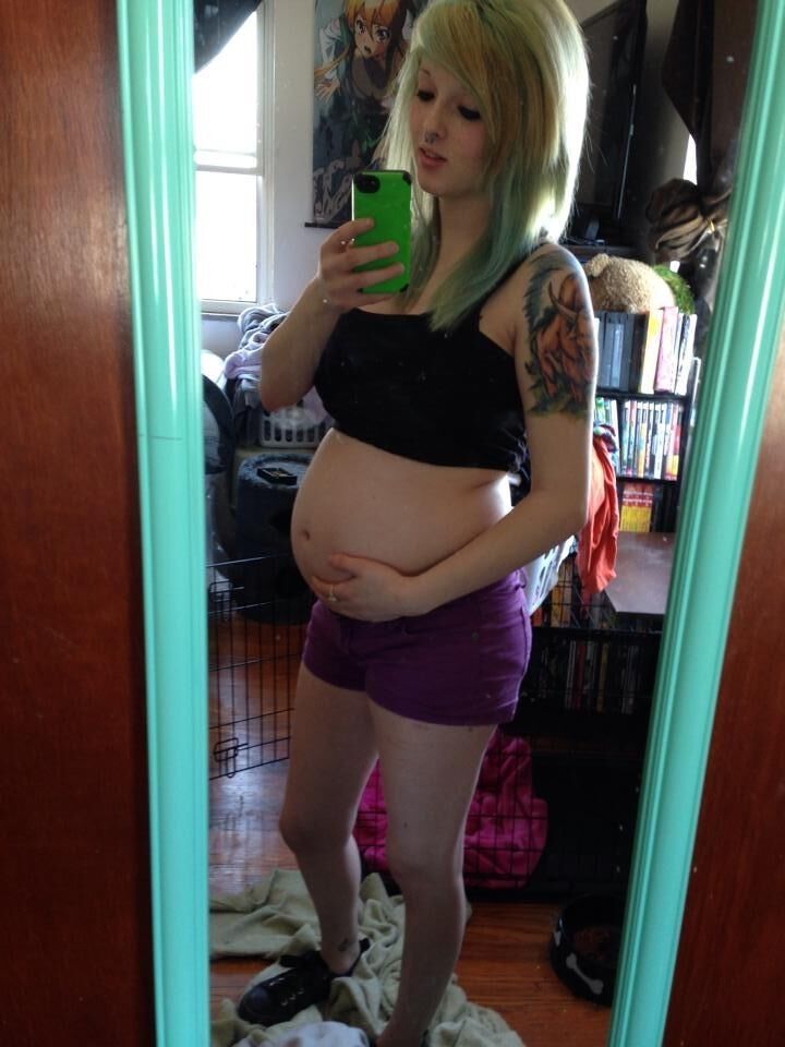 Selfies de garota punk preggo