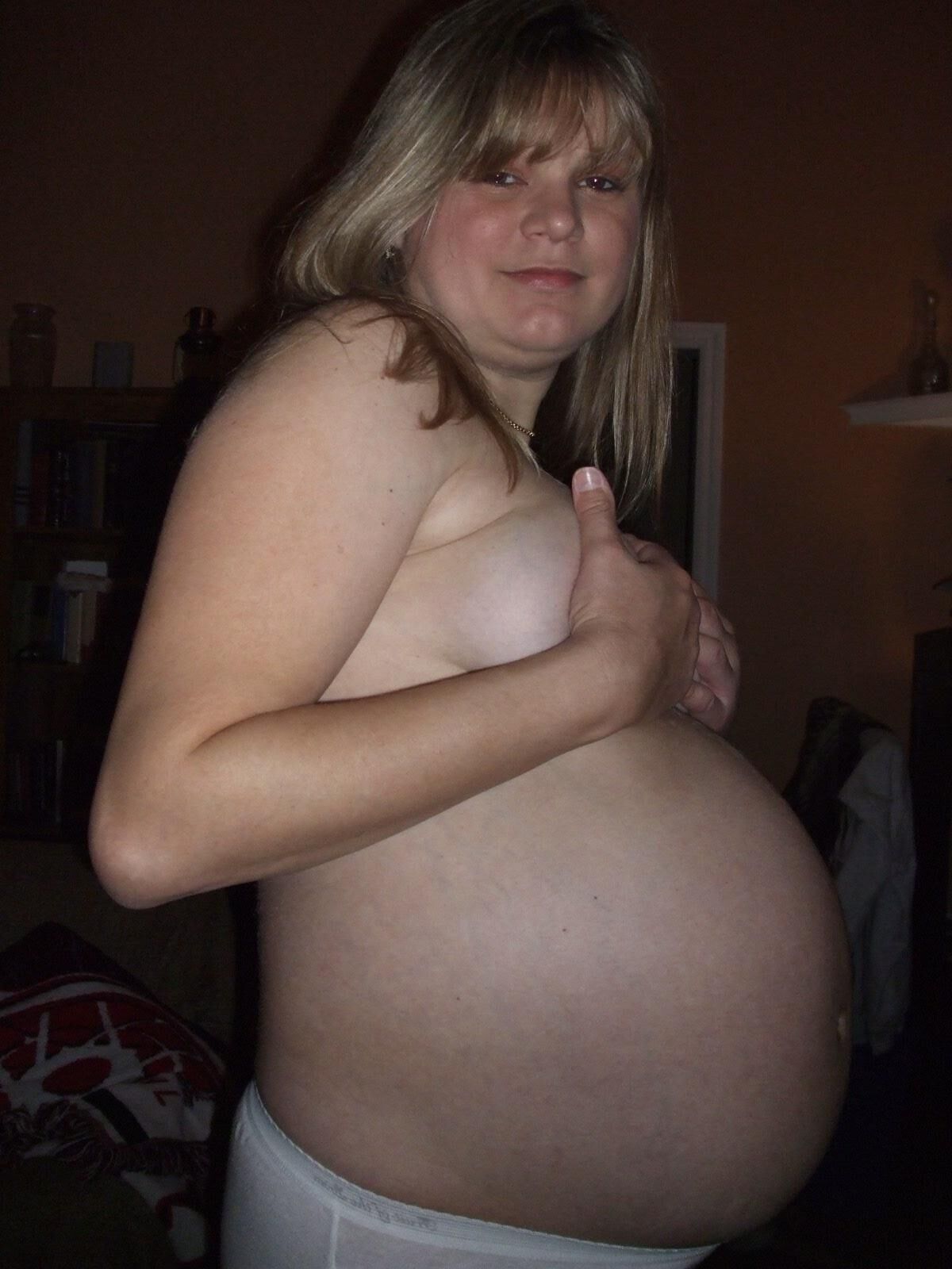 Preggo milf Angie