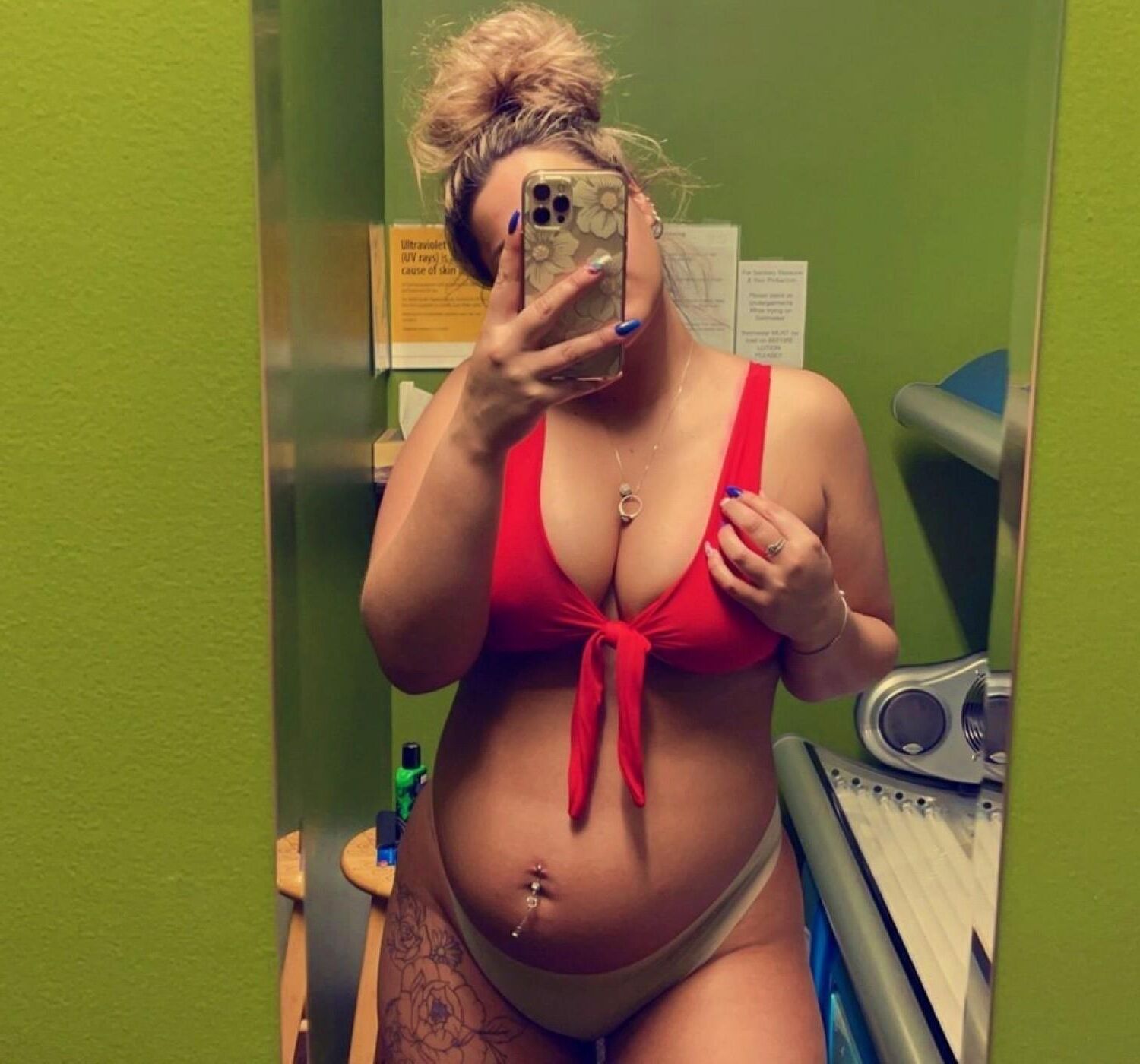 Sexy Pregnant Blonde