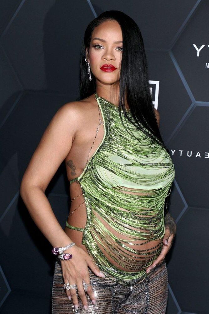 Rihanna - Belleza Fenty