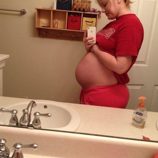 18 yo preggo with twins