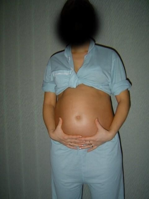 ex-wife's pregnant belly