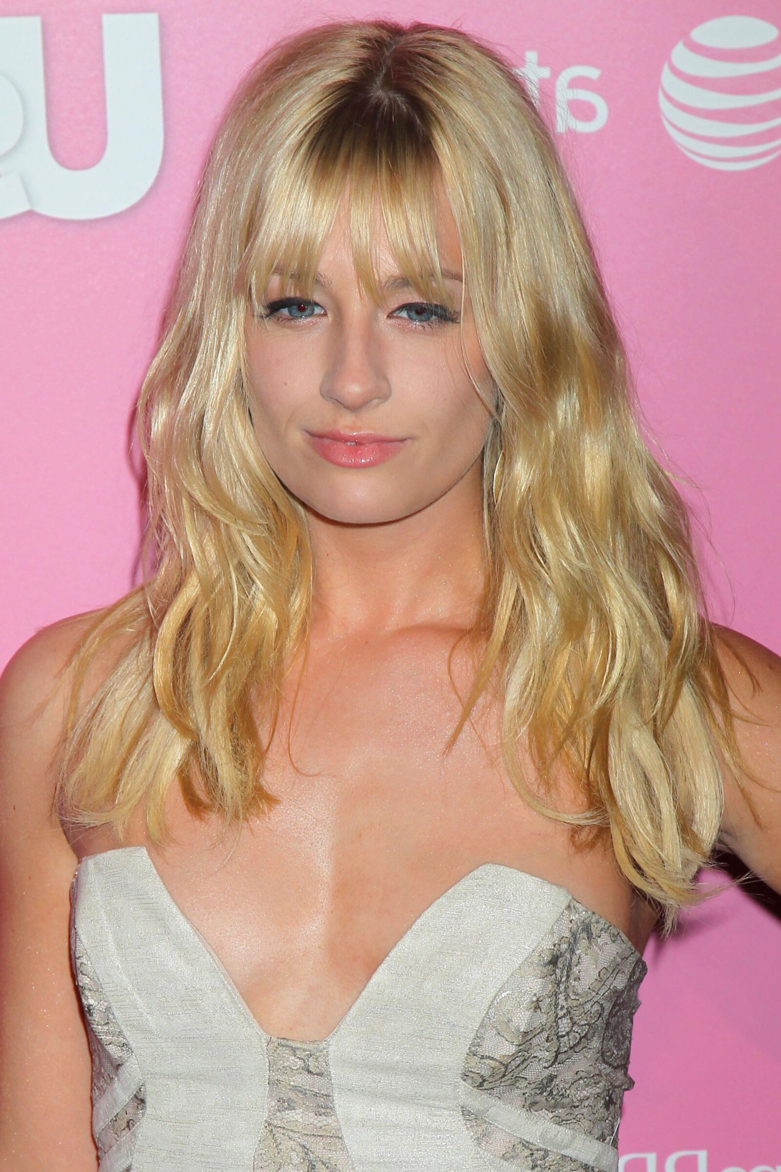 Titten Beth Behrs