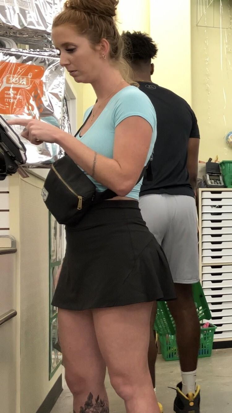 PAWG in a skirt