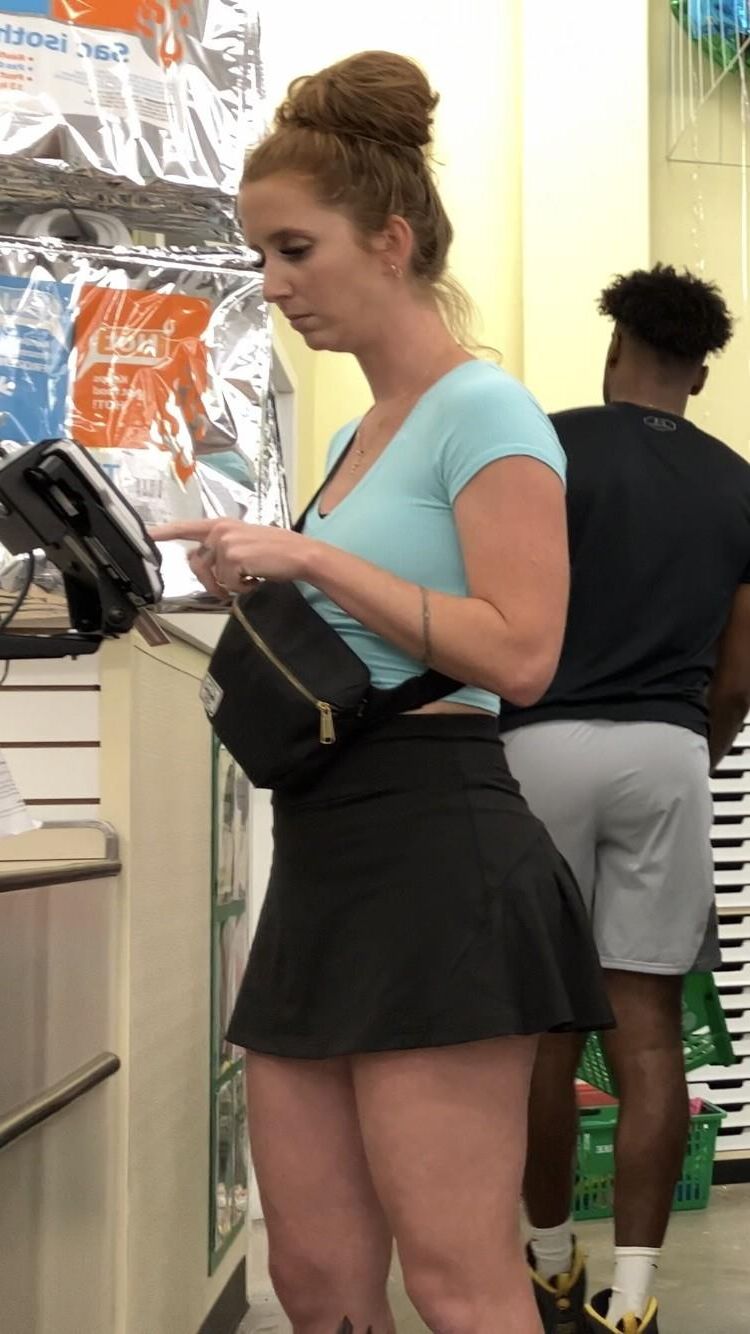 PAWG in a skirt