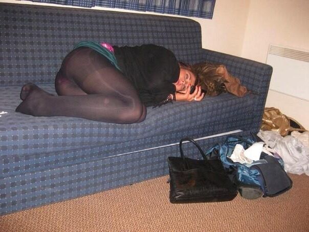 sleeping amateur pantyhose