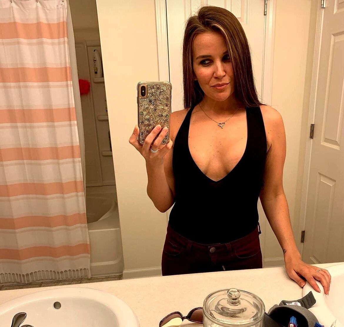 Whore wife is a selfie slut