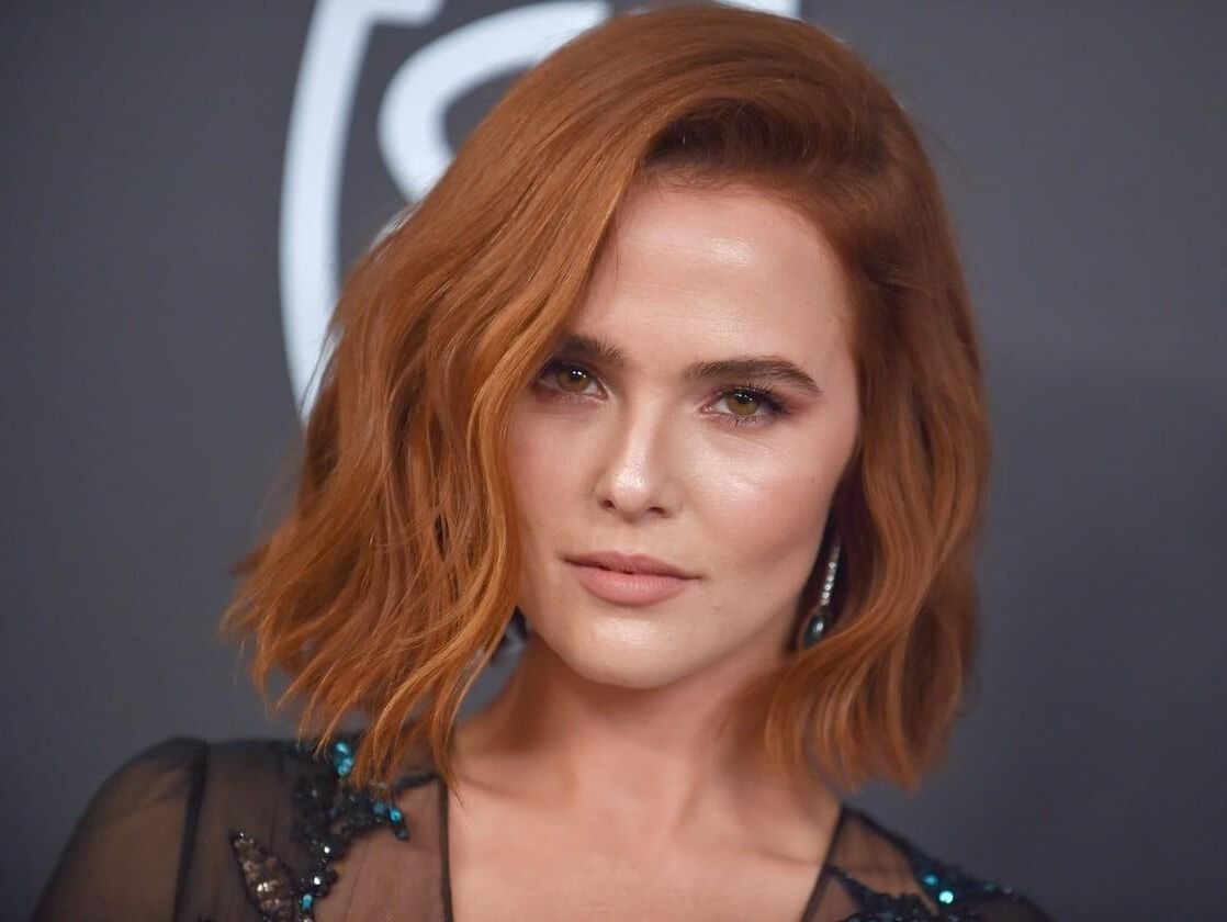 Zoey deutch so so sexy