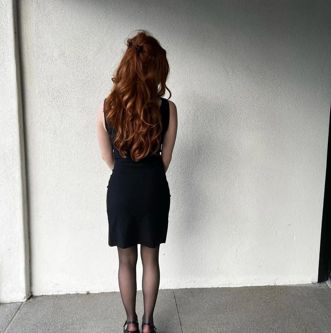 Francesca Capaldi jambes en collants