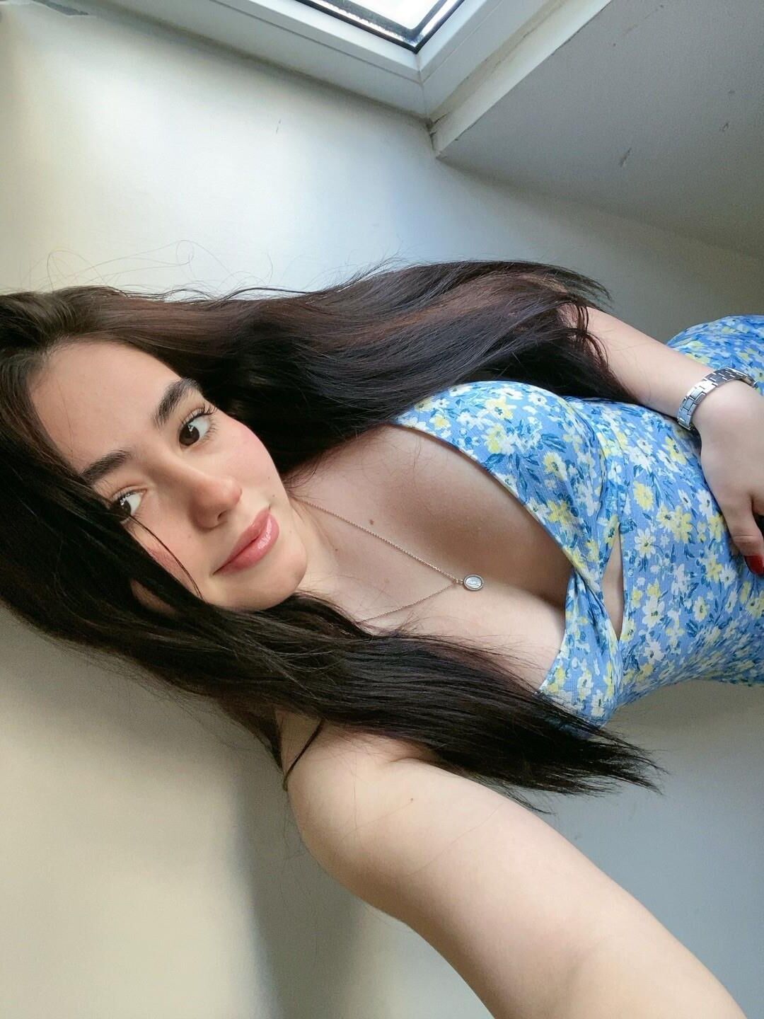 Gorgeous Latín Teen