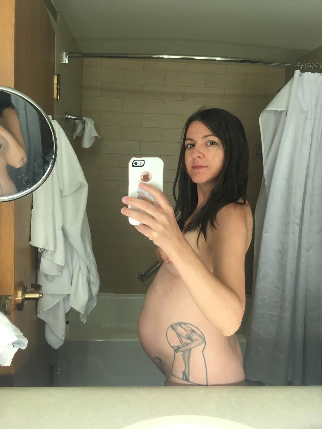 Pregnant Mom Naked at home