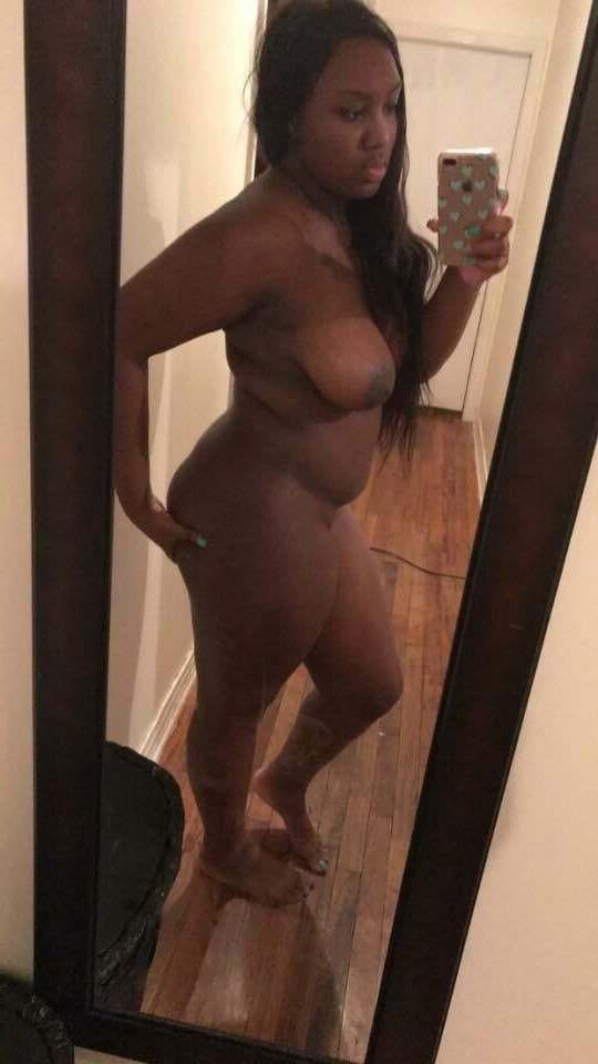 Amazing body on ebony girl