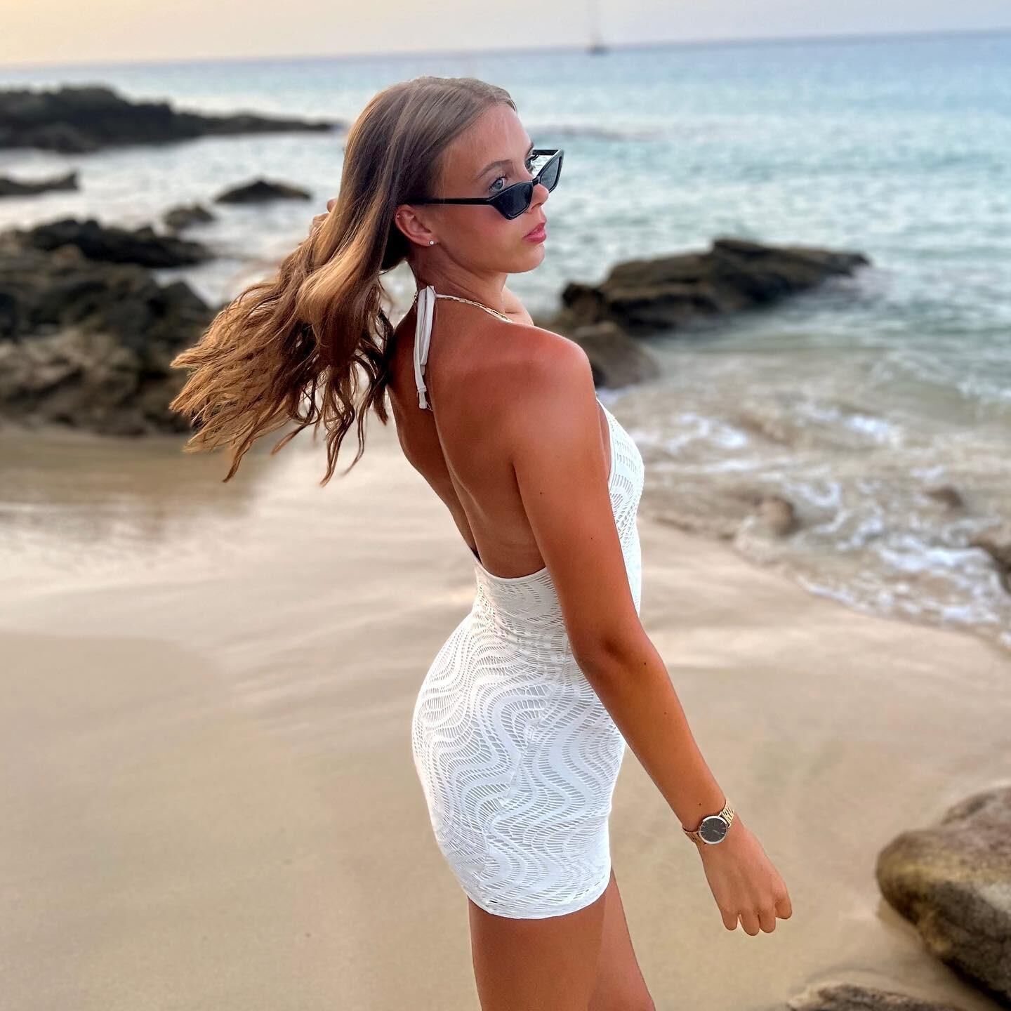 blond insta teen 