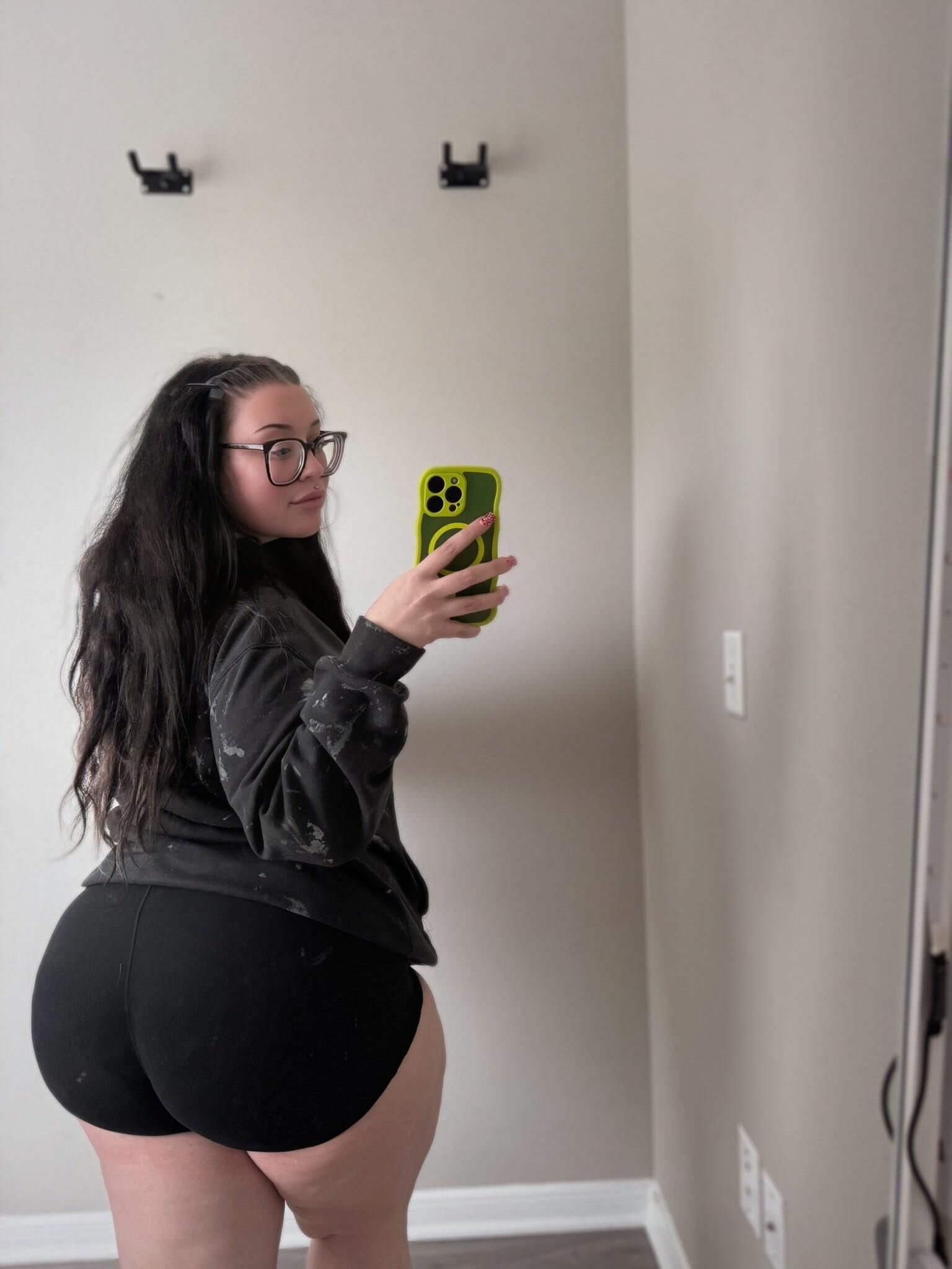 Luna Huge Tits Ass Sexy Beauty BBW Musician Girl Mixed Shots