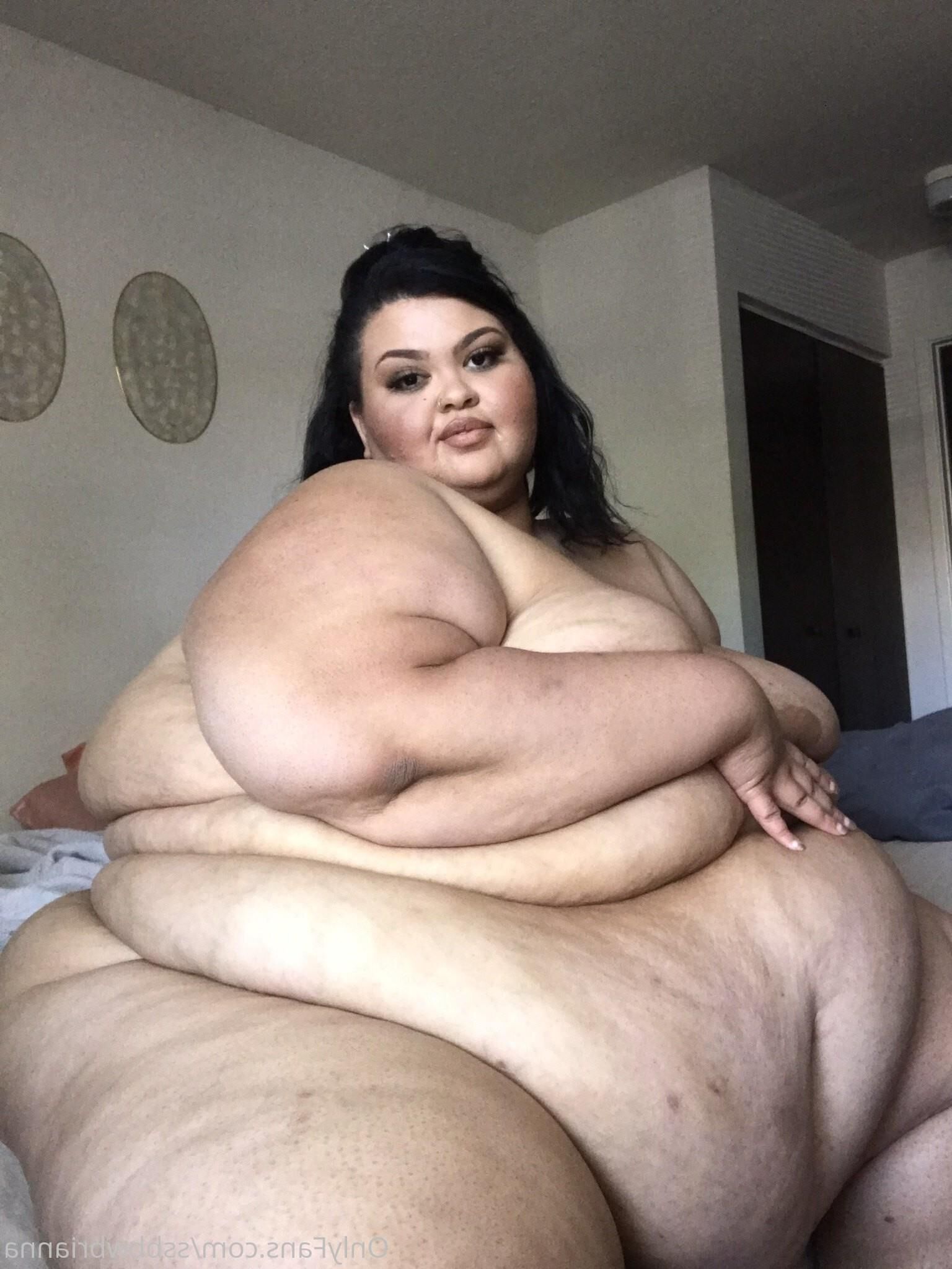 SSBBW BRIANNA NAKED OBESE HEAVEN