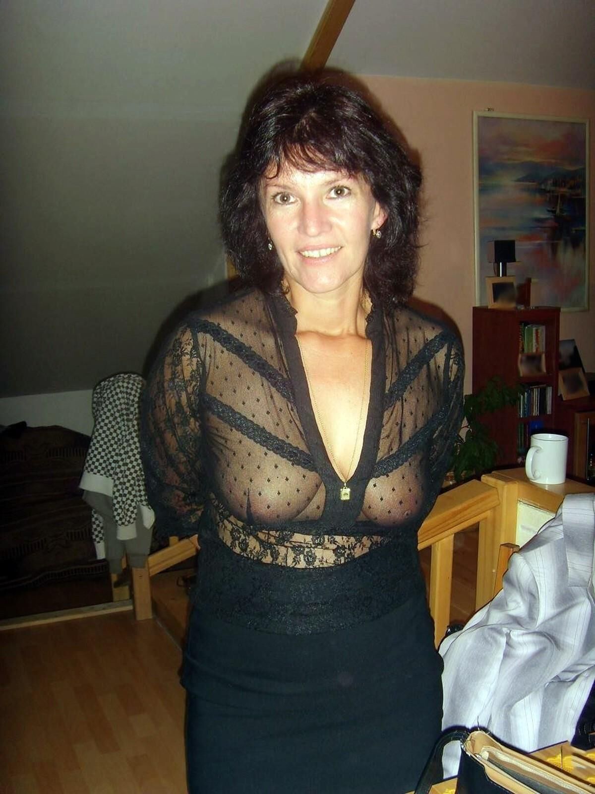 sexy non nude mature