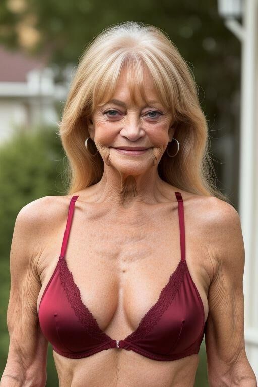 Jeanne - sexy and joyful mature woman